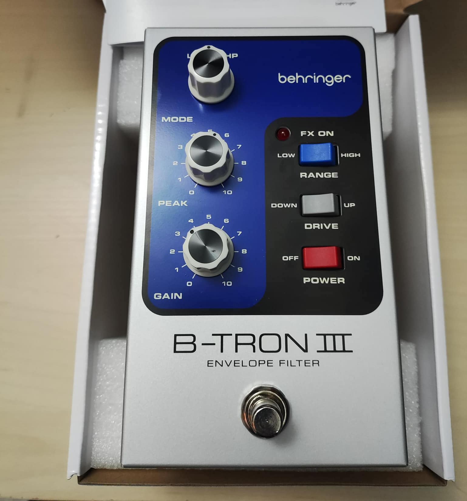 Behringer Muestra Prototipos De Neptune-80, BM-101, BM-103 Y B-Tron III ...